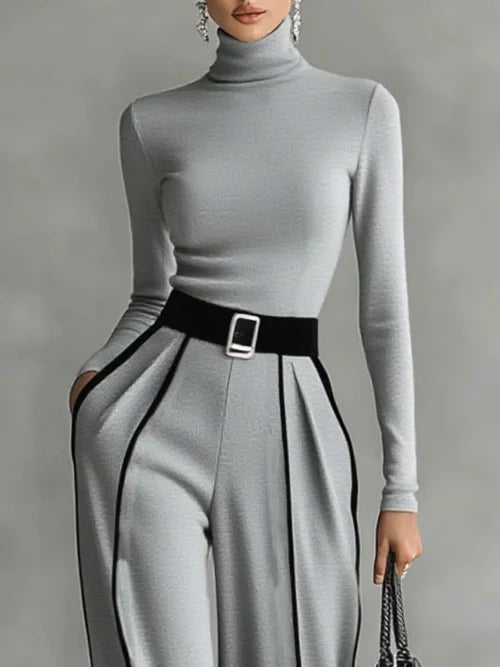 VERA | TRAJE ELEGANTE CON DETALLES PARA MUJER