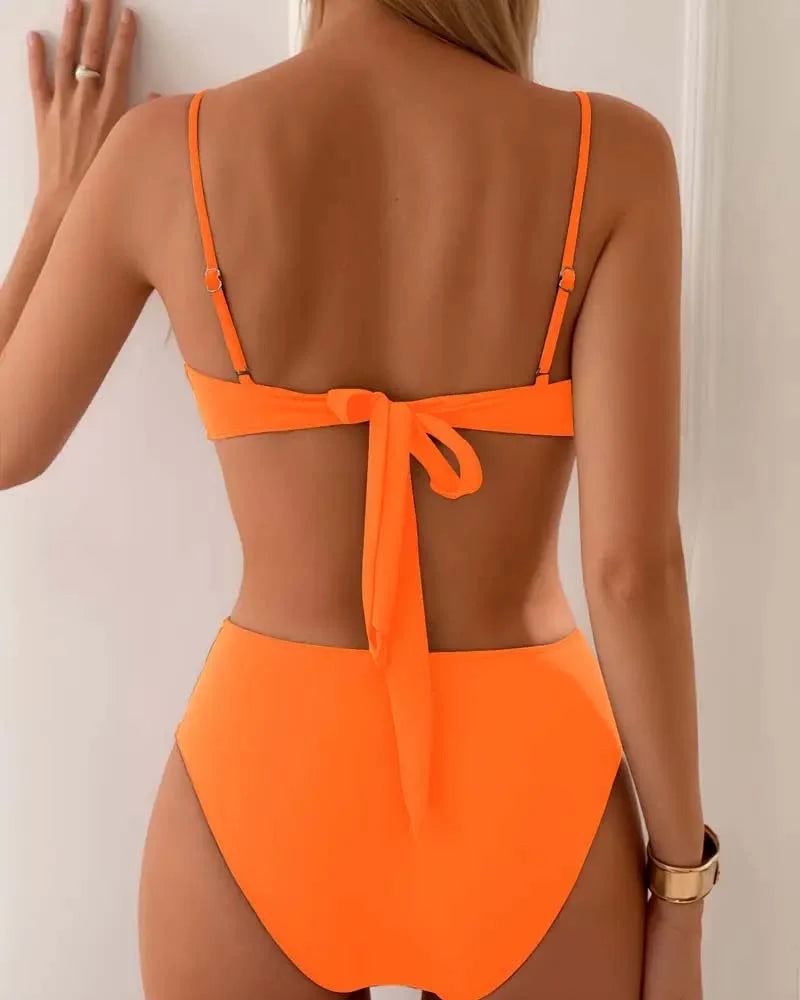 VEGA | BIKINI ELEGANTE Y TRENDY DE DOS PIEZAS