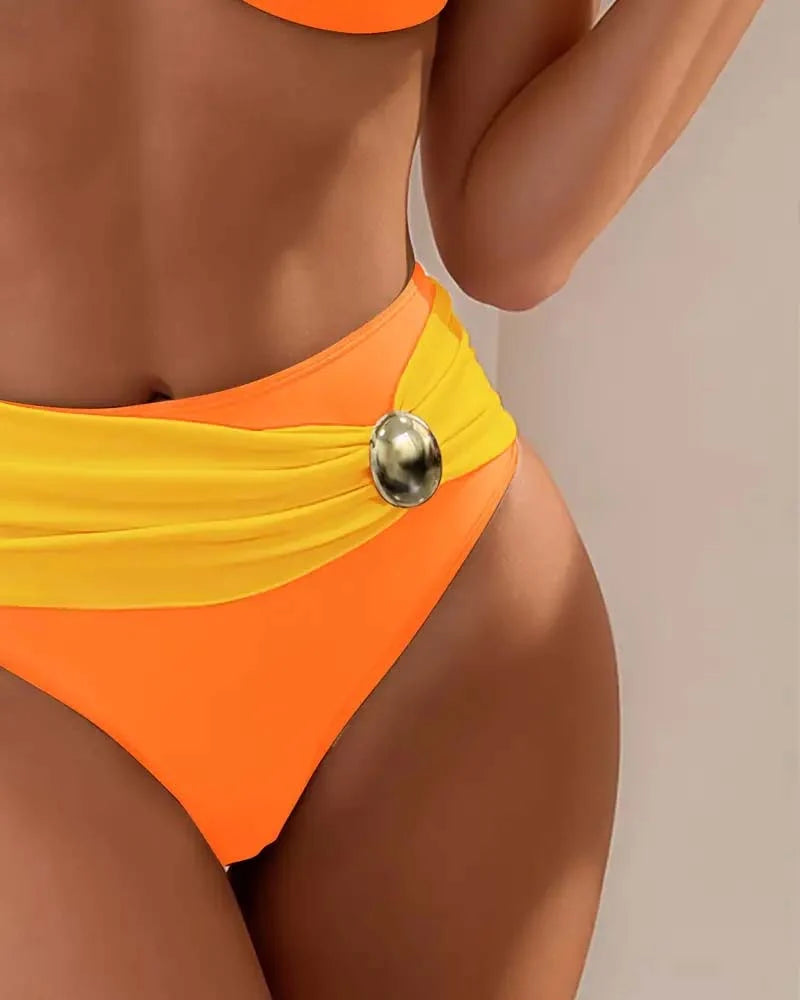 VEGA | BIKINI ELEGANTE Y TRENDY DE DOS PIEZAS