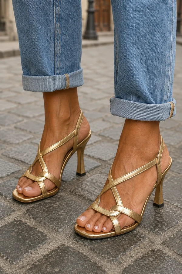 ELISABETH | SANDALIAS DORADA PARA VERANO