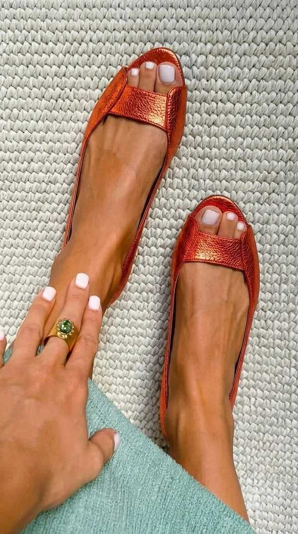 ADELINA | SANDALIAS DORADAS CÓMODAS Y ELEGANTES